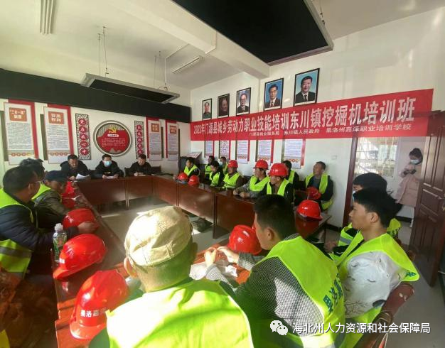 挖掘机技能培训学校_挖掘机技术培训学校_挖掘机培训班学校