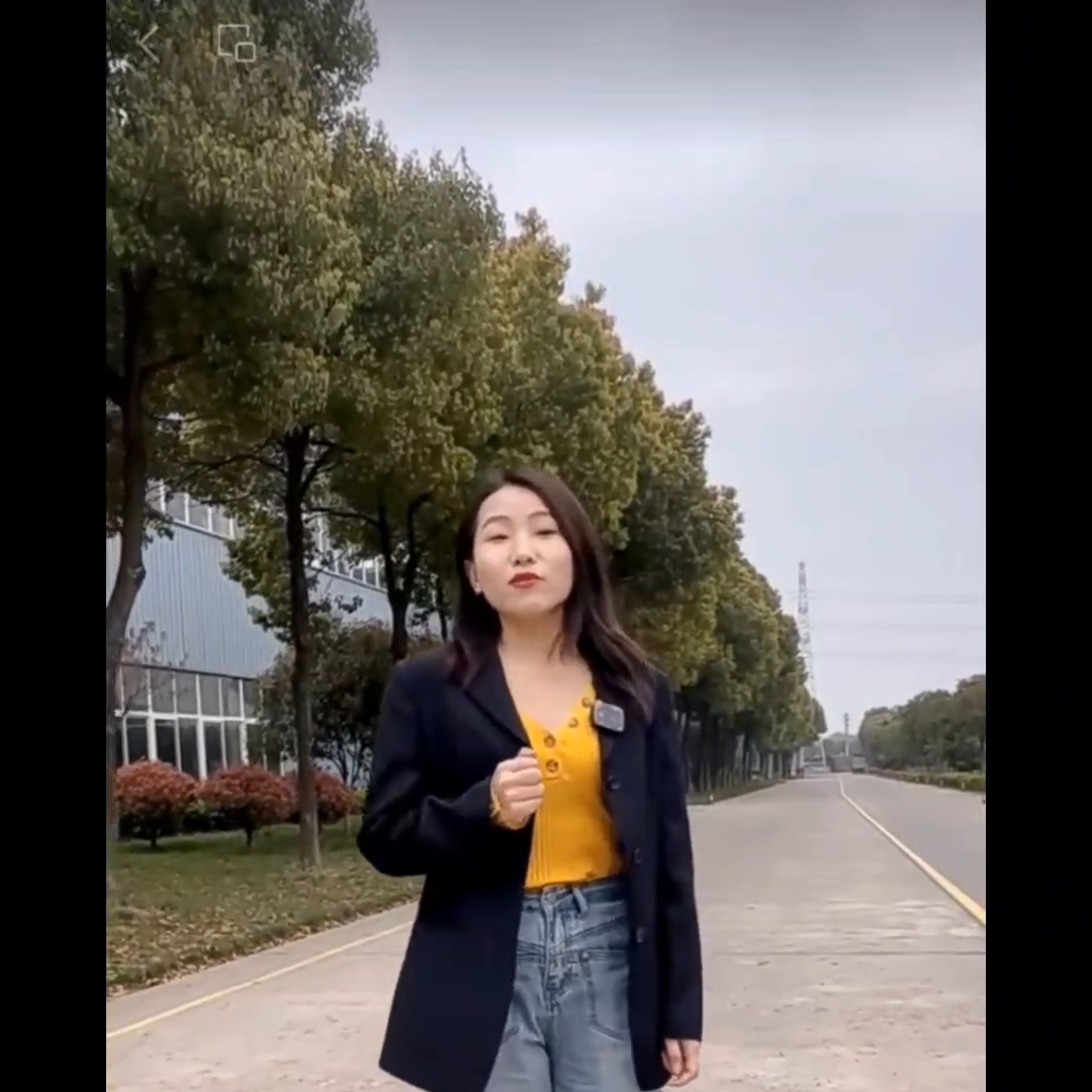 轮式挖掘机破碎锤_破碎锤挖掘机视频_破碎锤挖掘轮式机操作视频
