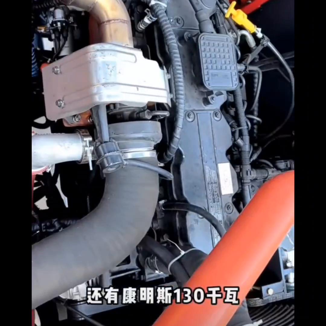 破碎锤挖掘轮式机操作视频_轮式挖掘机破碎锤_破碎锤挖掘机视频