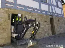 小型挖掘机宽是多少米_宽度挖掘小型机图片大全_小型挖掘机宽度