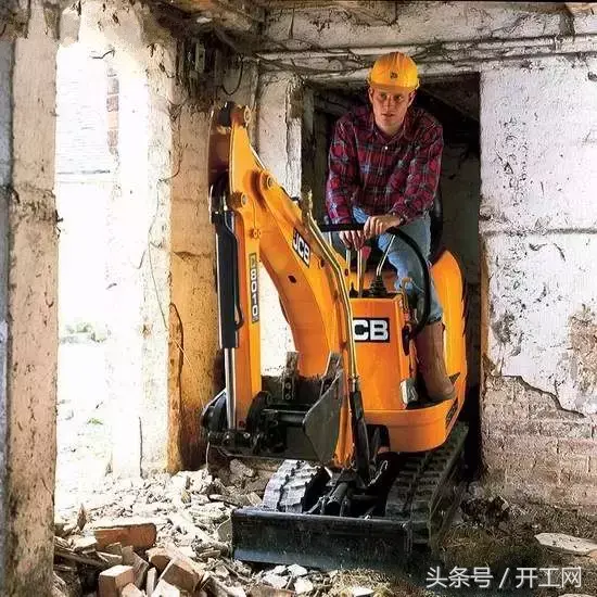 宽度挖掘小型机图片大全_小型挖掘机宽度_小型挖掘机宽是多少米