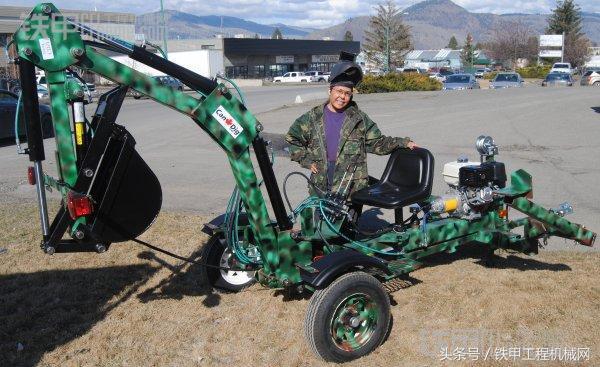 15小型挖掘机多少钱一台_挖币机多少钱_小型挖掘机台班价格表