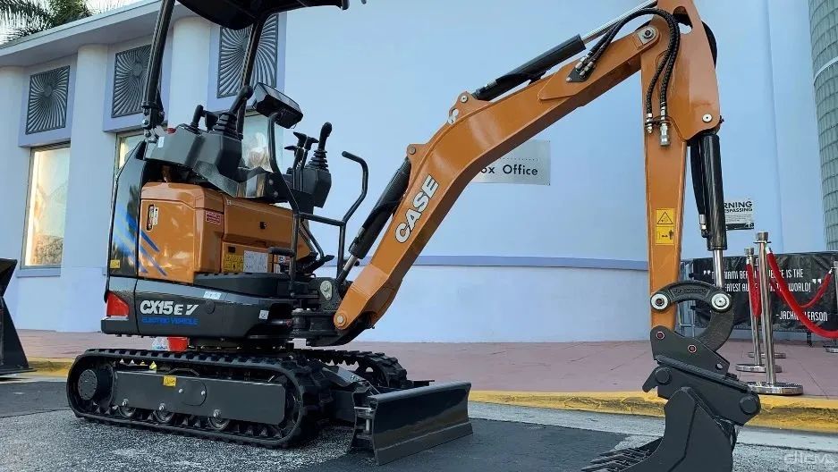 小型挖掘机多重_小型挖掘机工作视频大全集_小型挖掘机视频大全