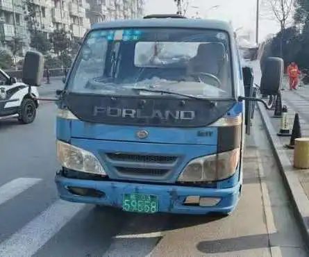 上路挖掘能行驶轮式机车吗_轮式挖掘机上道路行驶_轮式挖掘机能上路行驶吗