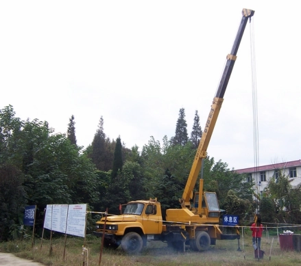 挖掘机培训学校挣钱吗_培训挖掘机学校招生_挖掘机培训学校