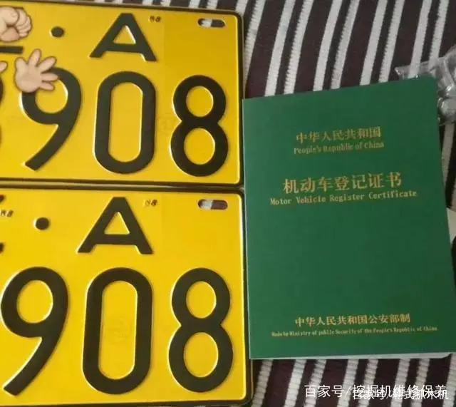 轮式挖掘机挖_轮式的挖掘机_轮式挖掘机上路