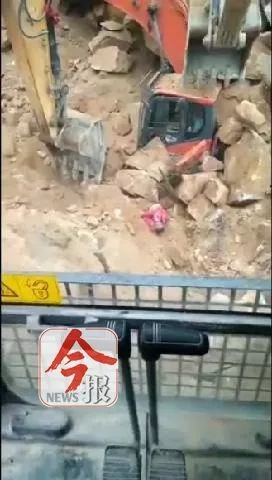 挖掘大型施工机现场视频_挖掘机大型施工现场_挖掘大型施工机现场图片