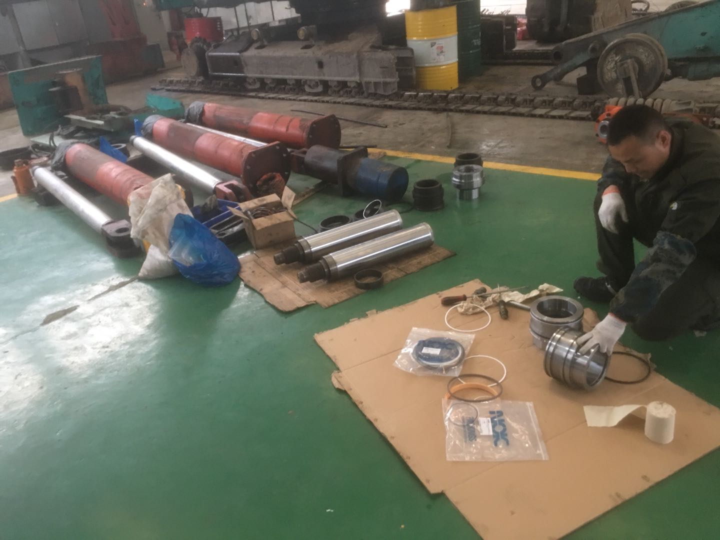 履带式液压挖掘机规格型号_履带式液压挖掘机_履带式液压挖掘机价格