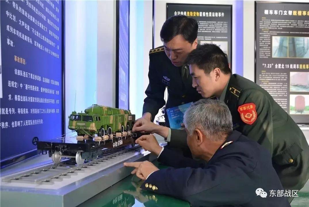 小型挖掘机的尺寸_小型挖掘机尺寸_挖掘小型尺寸机器