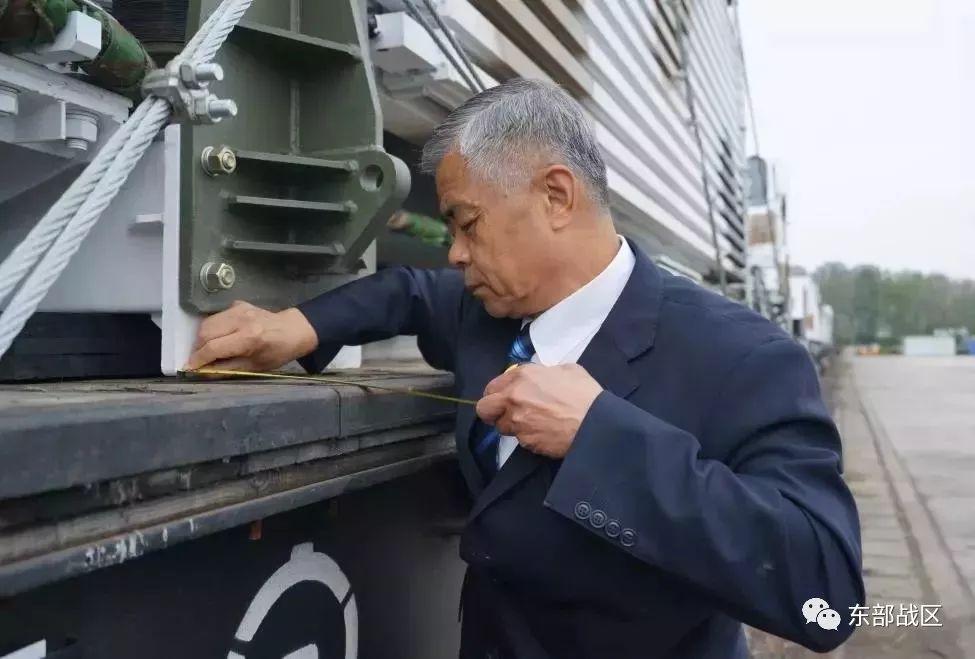 小型挖掘机尺寸_小型挖掘机的尺寸_挖掘小型尺寸机器